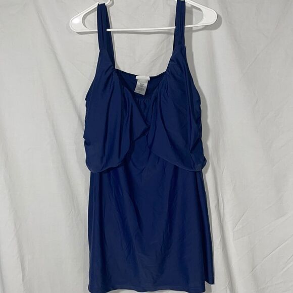 Jaclyn Smith blathering suit - Picture 1 of 10